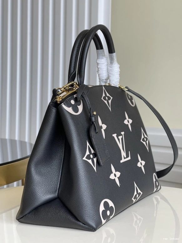 Cheap VUITTON GRAND LOUIS PALAIS 0815